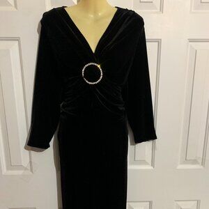 CSC Studio Carolyn Strauss Women's Black Velvet Midi-Dress, Size XL 16/18
